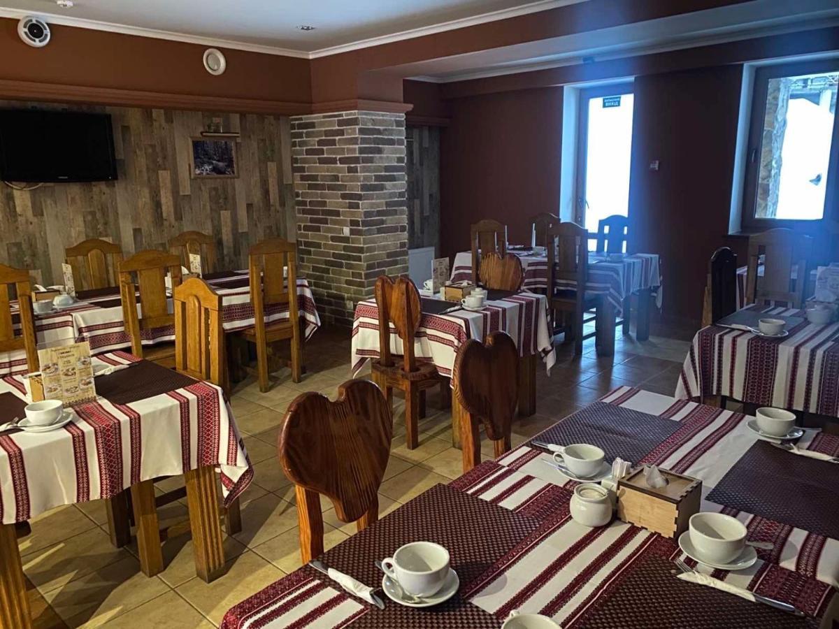 Karpatski Dzherela Yaremche Bagian luar foto