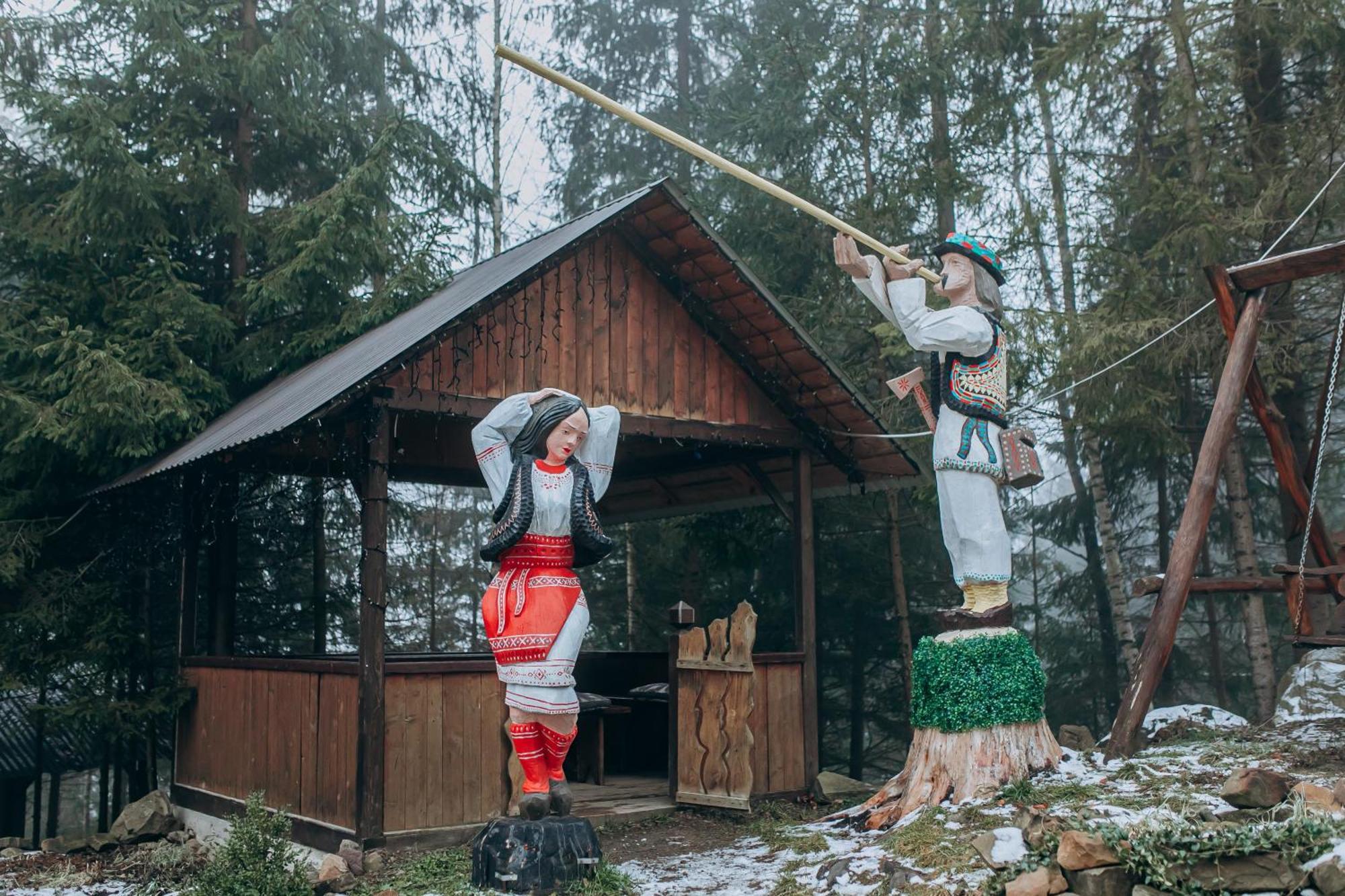 Karpatski Dzherela Yaremche Bagian luar foto