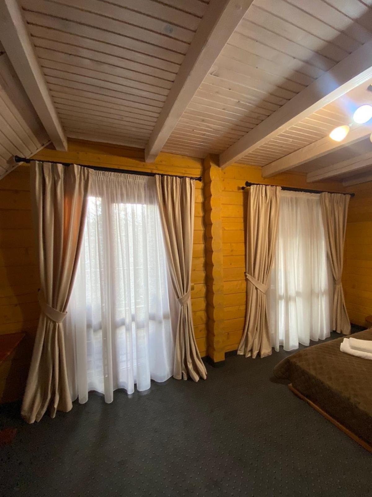 Karpatski Dzherela Yaremche Bagian luar foto